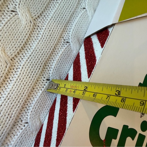 Grinch Wall Decor Canvas Art NEW 8 x 10 Christmas Grinchmas Cindy Lou Who - Picture 10 of 10